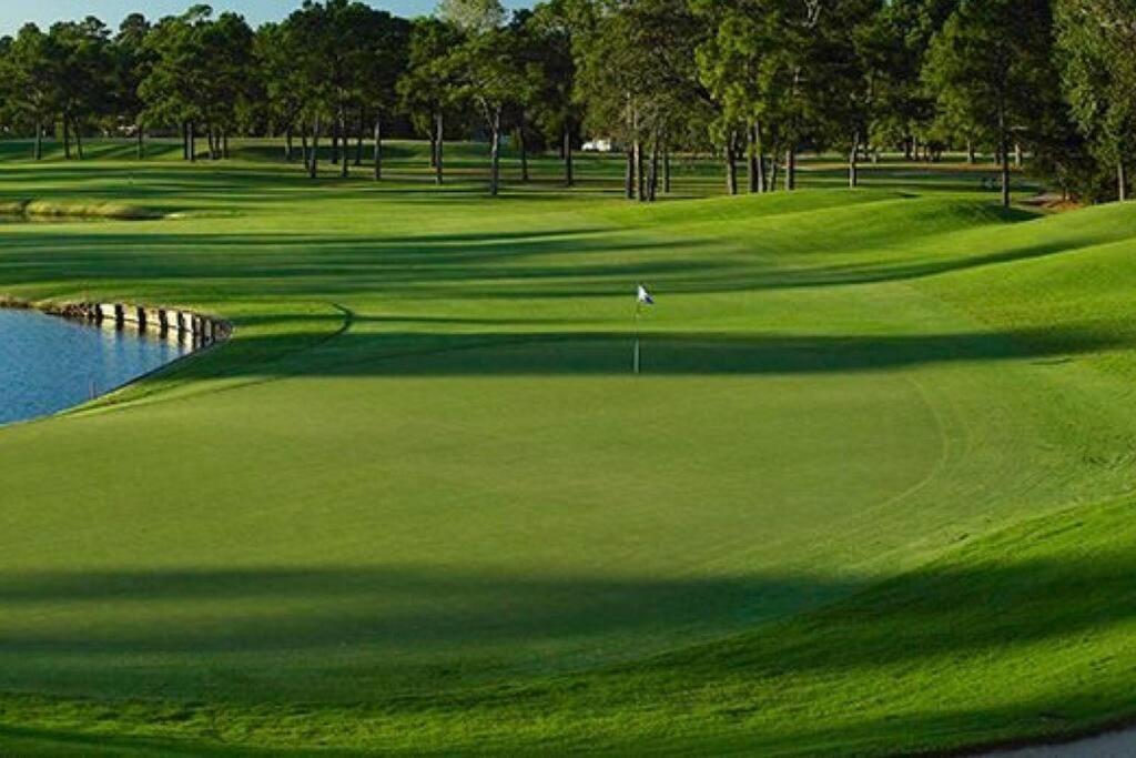 Timber Golf Course View Holiday home *